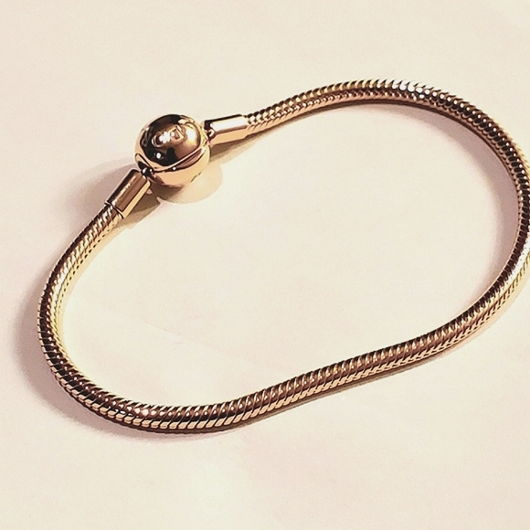 Authentic NEW Pandora Moments Snake Chain Bracelet 14K Rose Gold plated - Picture 3 of 9